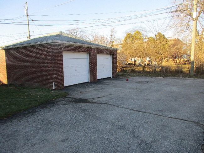Foto del edificio - 1862 Kentwell Rd