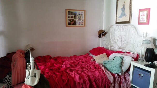 Foto del edificio - 222 W Willow St