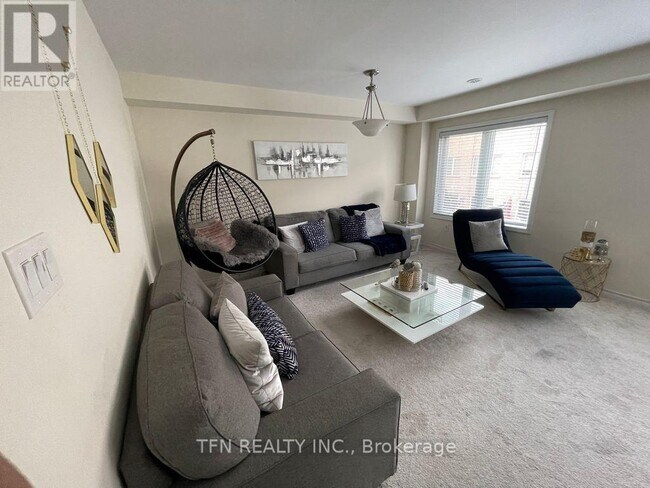 Building Photo - 41 Baycliffe Cres