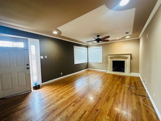 Foto del edificio - Move right in! This is an ideal home, gorg...