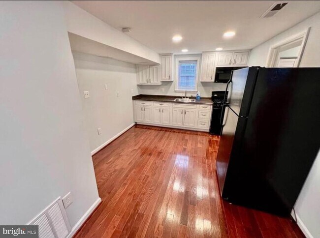 Building Photo - 30 Patapsco Ave