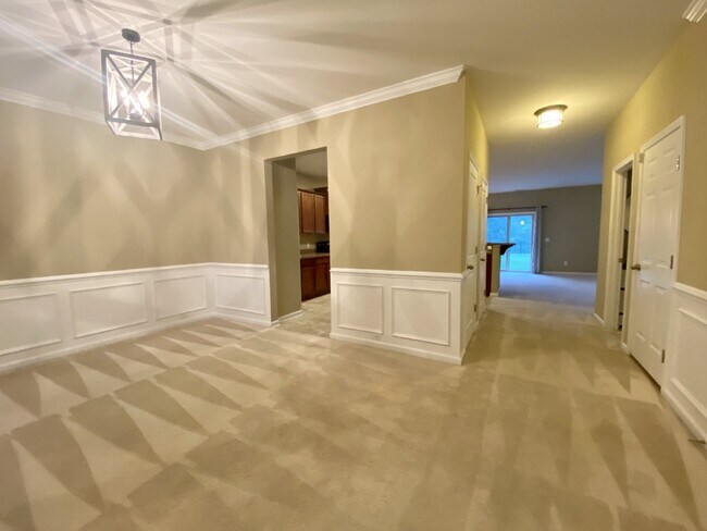 Building Photo - Five Bedroom Single Family Home in Cypress Ridge!
