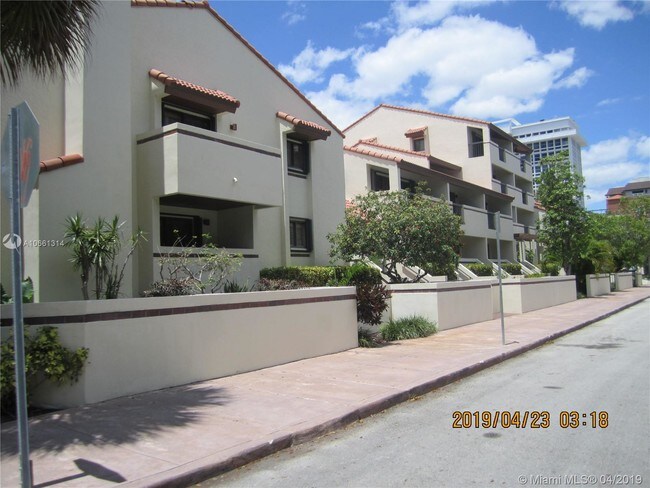 Foto del edificio - 2600 Cardena St