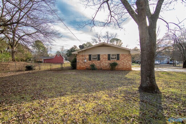 Foto del edificio - 3104 Cumbres Cir NW