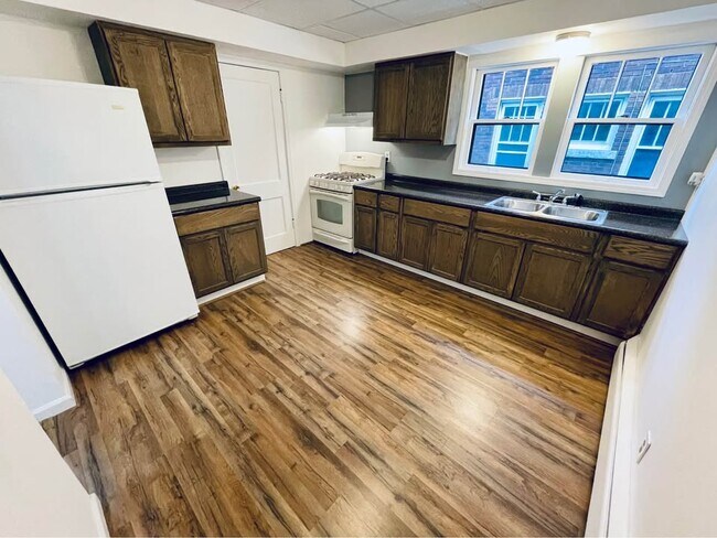 Foto del edificio - 940 E 28th St