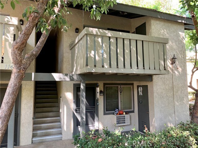 Foto principal - 960 E Bonita Ave