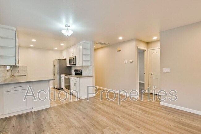 Photo - 854 Coolidge Ave Apartment