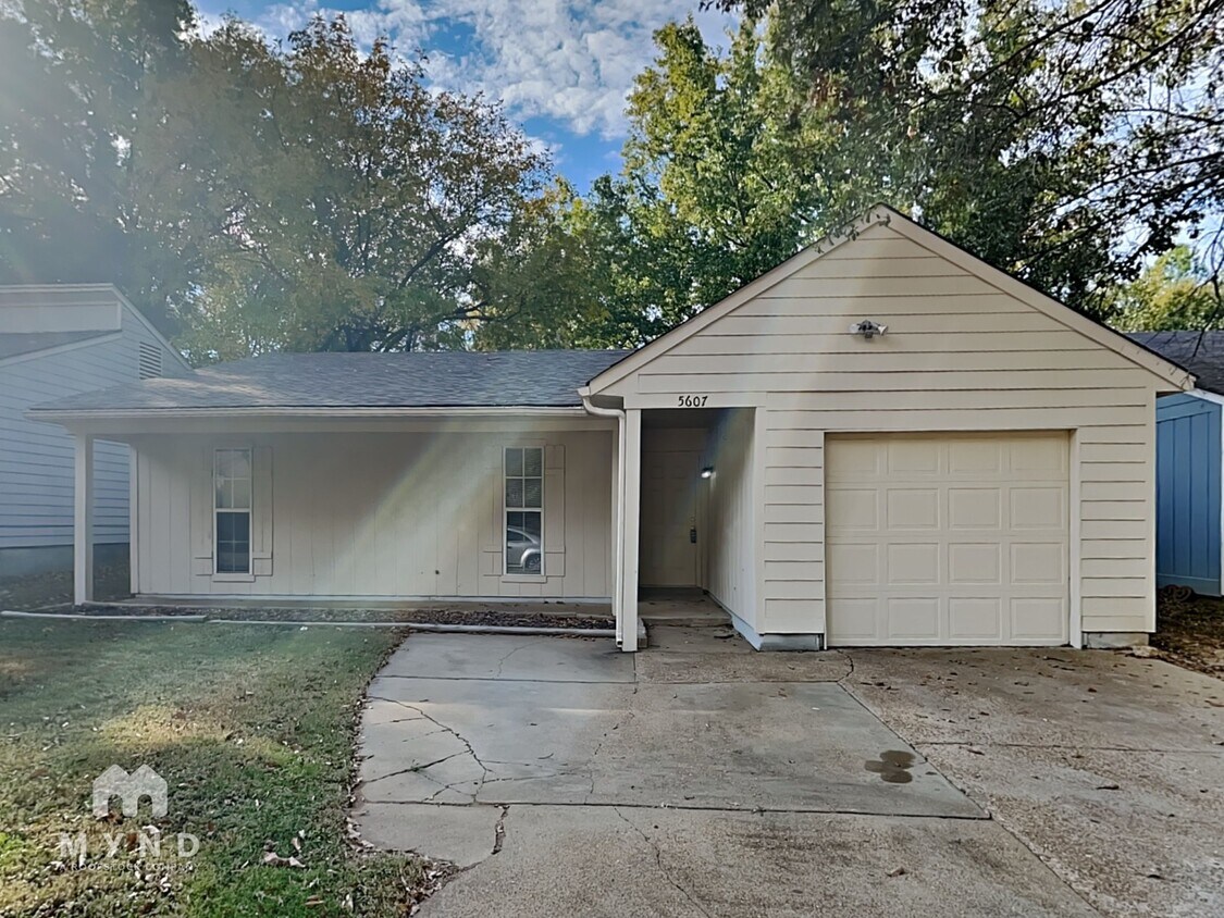 Foto principal - 5607 Maple Tree Dr