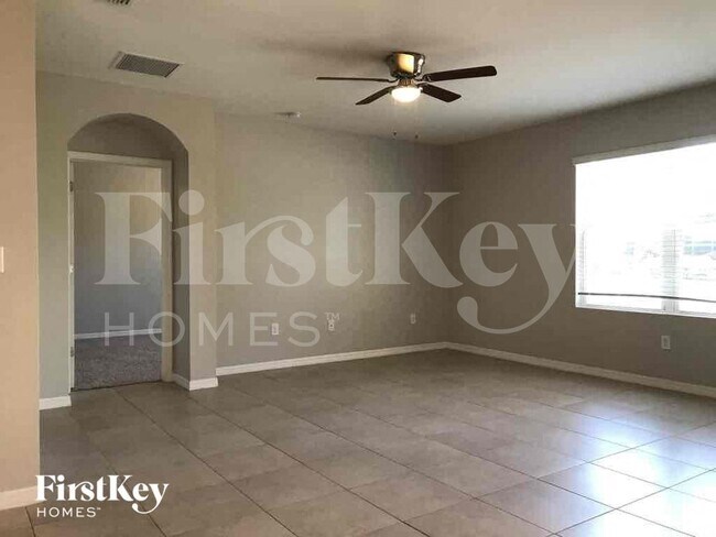 Foto del edificio - 220 SE 14th Terrace