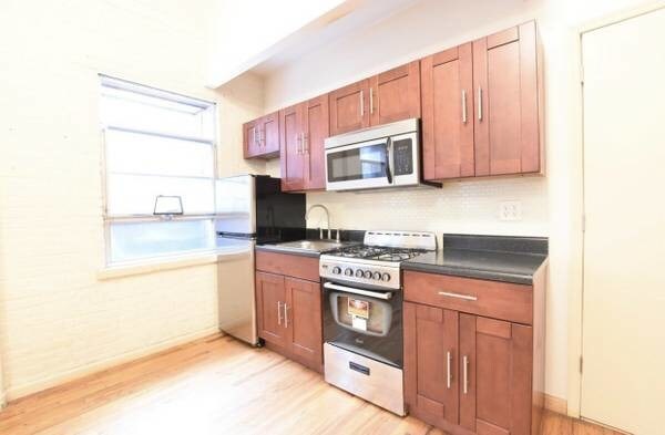 Primary Photo - 112 Lincoln Ave