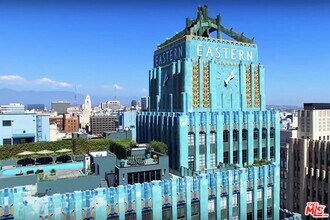 Building Photo - 849 S Broadway