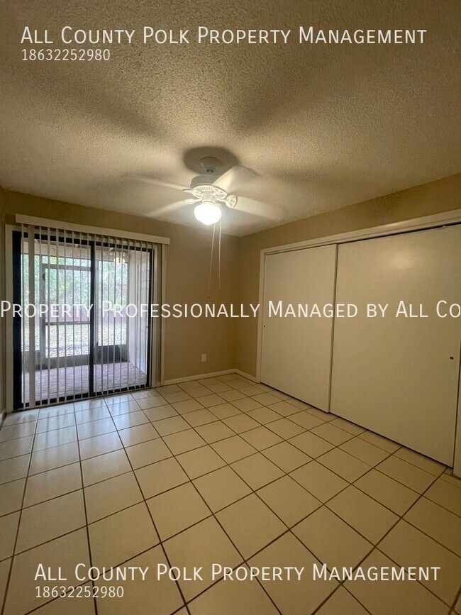 Building Photo - Delightful 2 Bedroom Duplex For Rent in So...