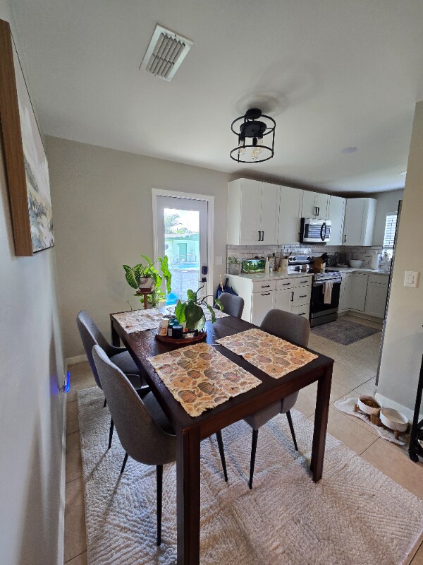 Foto del edificio - 103 Alhambra Ave