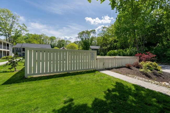 Building Photo - 48 Cricket Brook