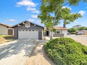Building Photo - 9954 Beck Dr