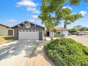 Building Photo - 9954 Beck Dr