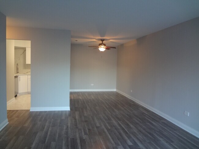 Building Photo - 1104 Castilian Ct