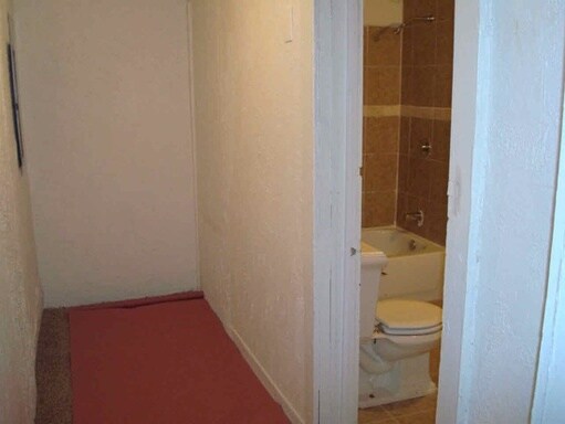 Building Photo - 2048 Route 44