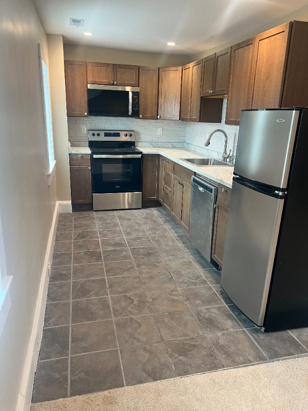 Building Photo - 121 E Lancaster Ave