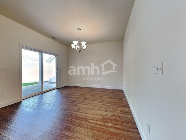 Building Photo - 3537 S Bartlett Way