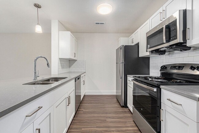 Building Photo - Stoney Pointe Apartment Homes