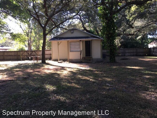 Building Photo - 3 br, 1 bath House - 1513 Douglas Street