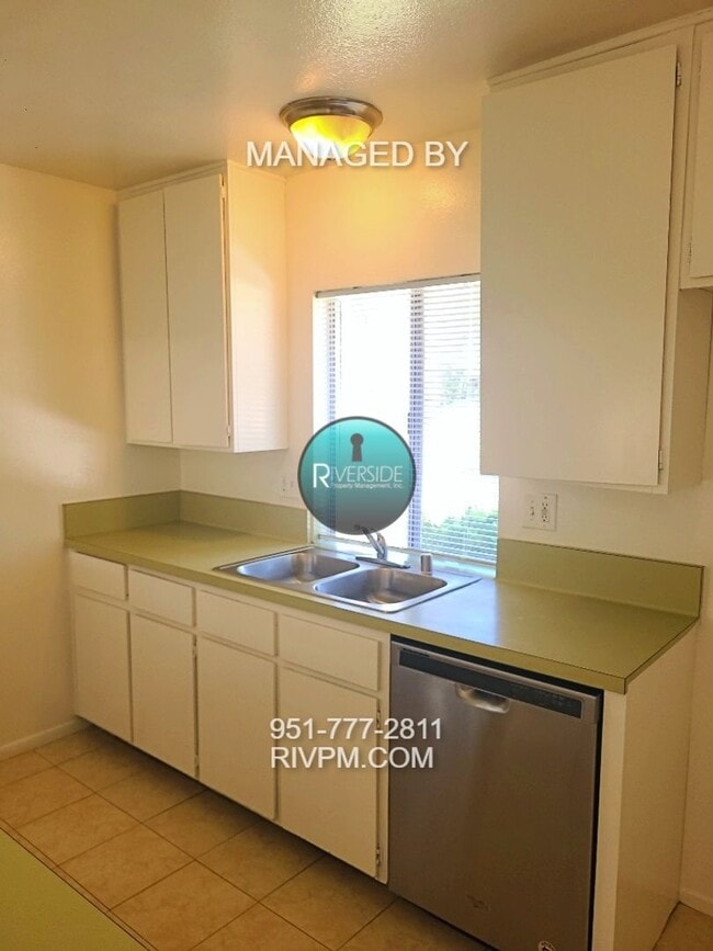Building Photo - Jurupa Hills Country Club Villas Condo ava...
