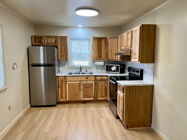 Foto del edificio - 5706 Courthouse Rd