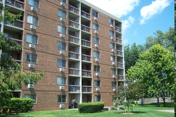 Building Photo - Winchester Towers