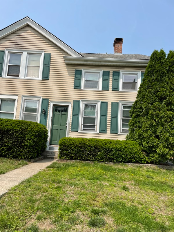 Photo - 52 River St (Sprague, CT)