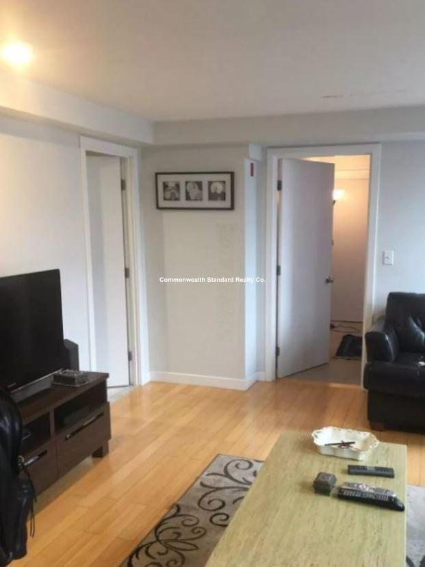 Building Photo - 2 bedroom in Boston MA 02118