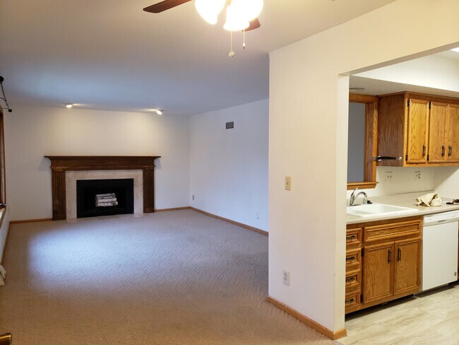Building Photo - 1314 Camden Way