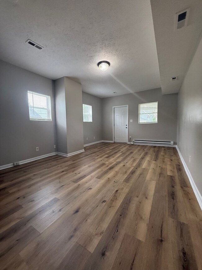 Building Photo - 2018 Boyd Ave