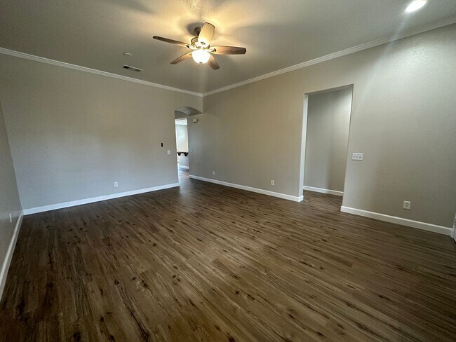 Foto del edificio - 649 Beck Creek Ln