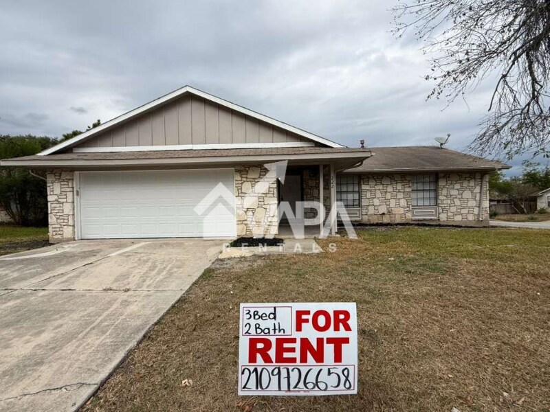 Foto principal - 222 Kerry Brook Dr