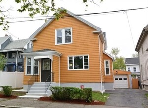 Building Photo - 12 Eaton St