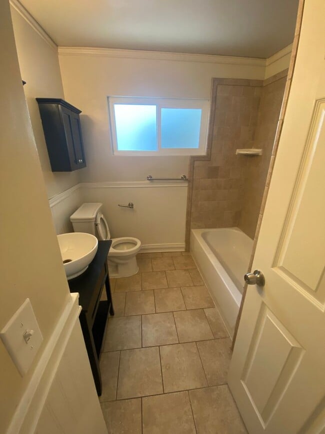 Building Photo - Coming Soon!! Apply Now!!