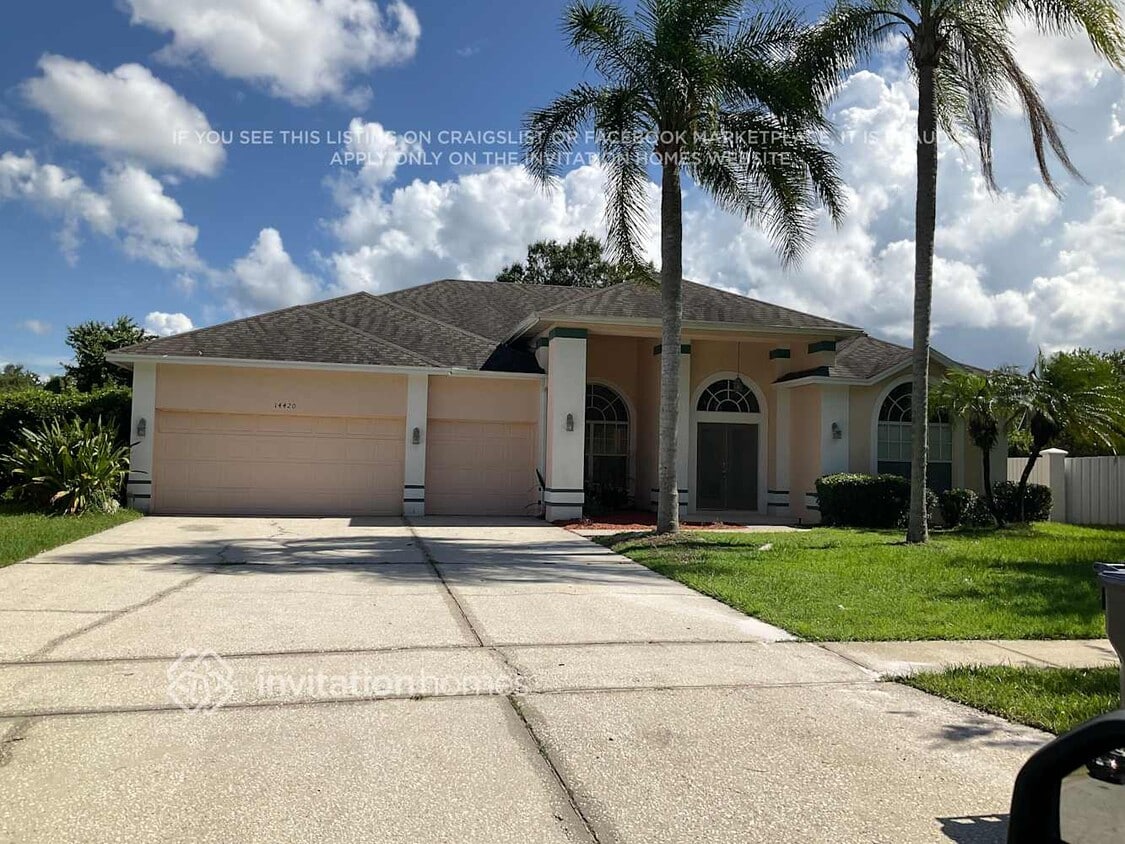 Foto principal - 14420 Stamford Cir