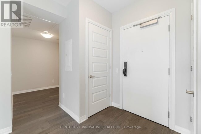 Photo du bâtiment - 95 Dundas St W