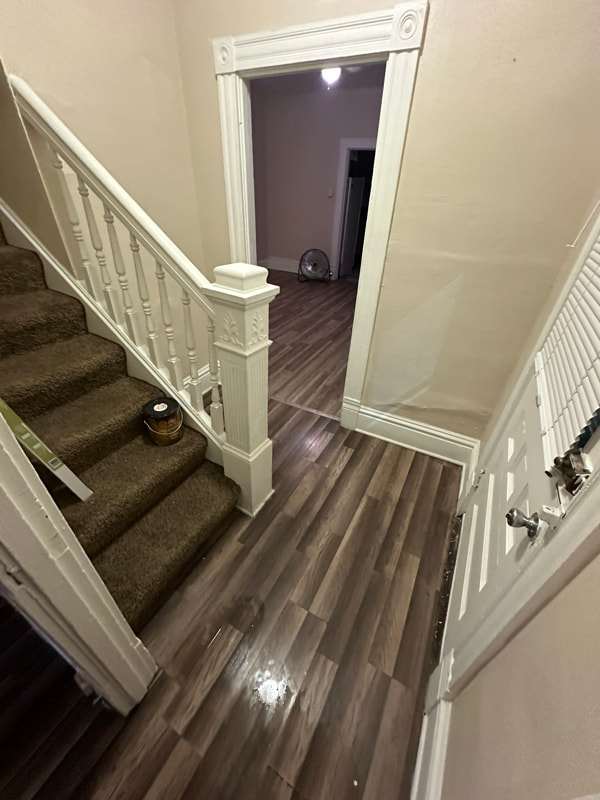 Building Photo - 390 3rd St