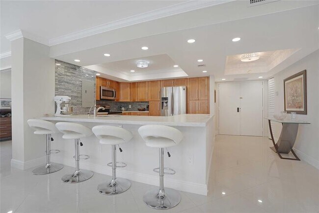 Building Photo - 3400 Galt Ocean Dr