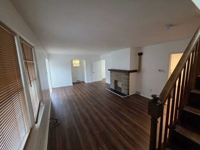 Building Photo - 4 Bedroom House for Rent in Shaler Schools !