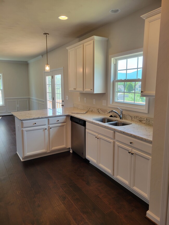 Building Photo - 4942 Warrior Dr