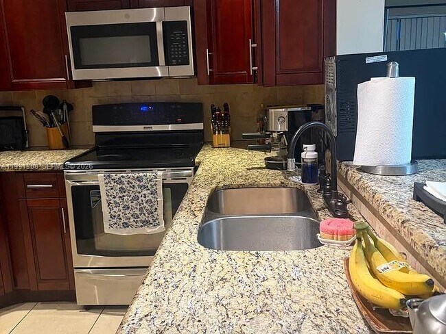 Foto del edificio - 9715 Fontainebleau Blvd