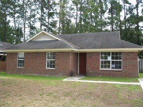 Building Photo - 133 Bordeaux Ln