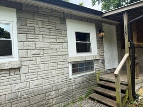 Building Photo - 310 Braden St
