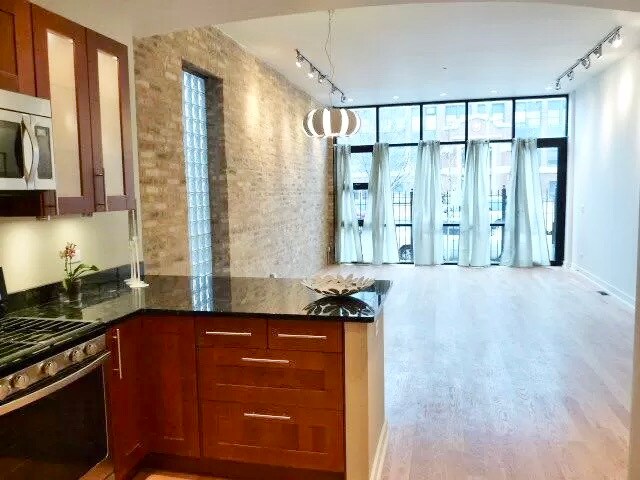 Foto del edificio - 1423 N Cleaver St