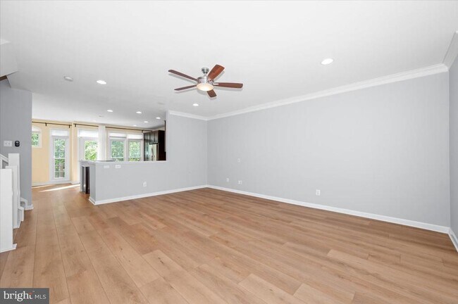 Foto del edificio - 4576 Fair Valley Dr