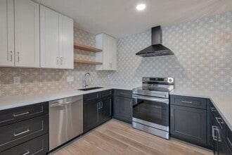 Building Photo - 630 E Laguna Dr