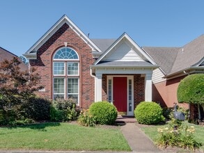 Building Photo - 331 Fountain River Dr